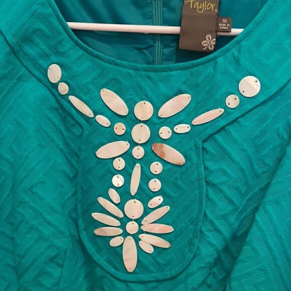 Taylor Gorgeous  Green dress 10 - Picture 4 of 4